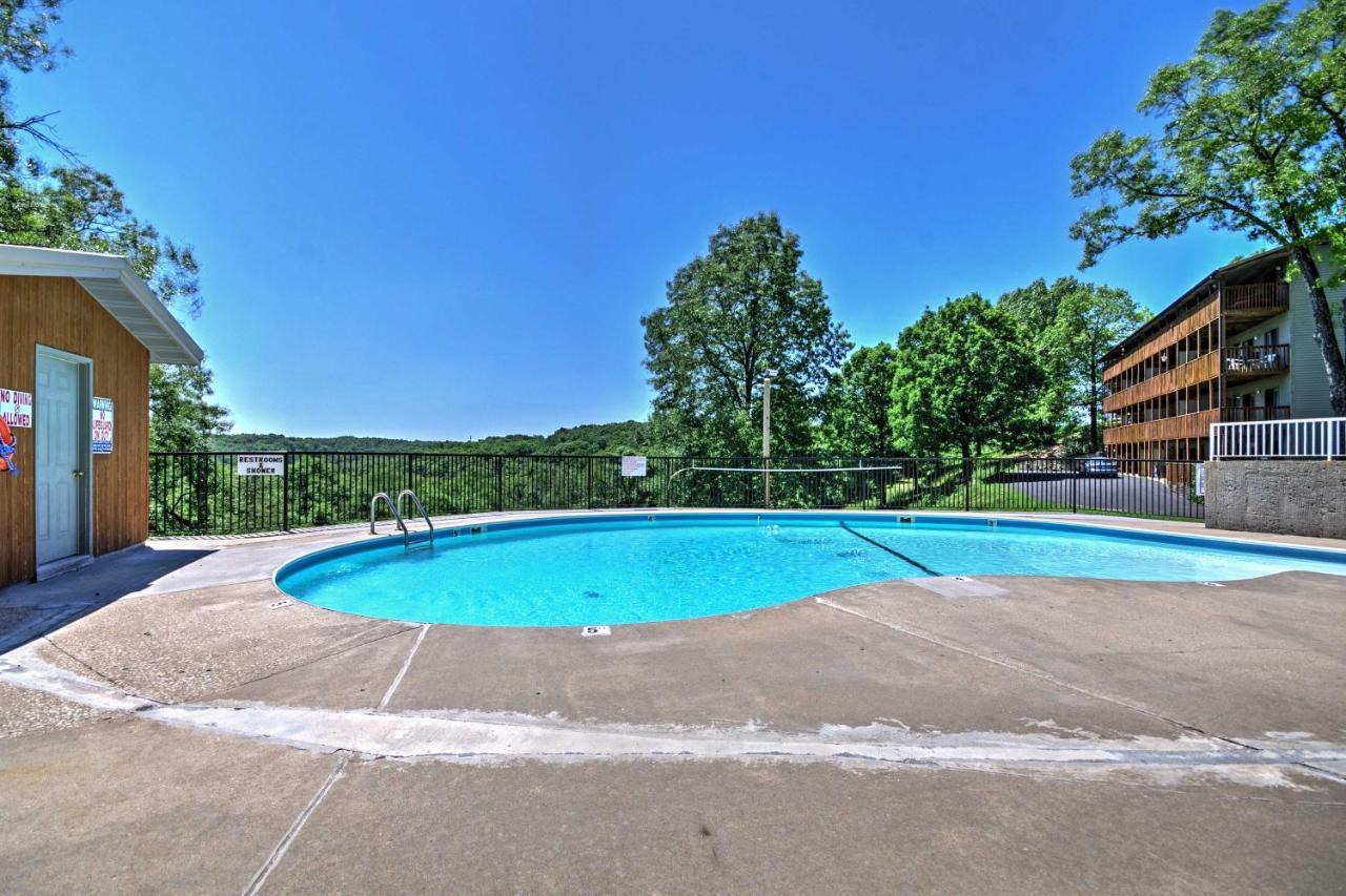 Inviting Branson West Condo With Pool Access ภายนอก รูปภาพ
